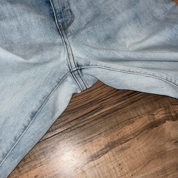 Wonderly Mid-rise Skinny Jeans - Picture 6 of 9